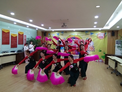 徐家棚街诚善里社区开展“给你我的爱”六一儿童节活动 儿童舞蹈表演服务